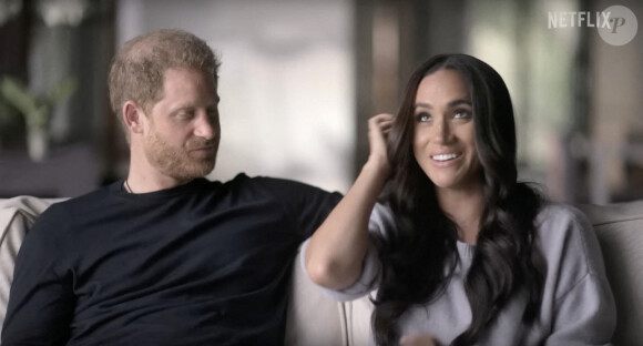 Images du documentaire Netflix "Harry & Meghan". La série comporte six parties et couvre la relation du couple depuis leurs premières fréquentations jusqu'à leur décision de prendre du recul en tant que membres actifs de la famille royale britannique et leurs activités ultérieures. 