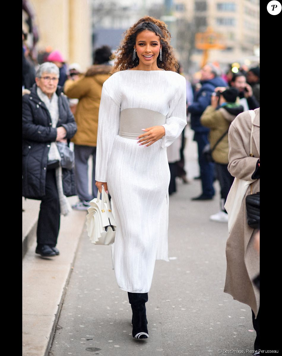 Exclusif - Flora Coquerel (Miss France 2014) - Sorties du défilé de mode Haute-Couture Stéphane Rolland au Théâtre National de Chaillot lors de la Fashion Week Printemps-été 2023 de Paris, France, le 24 janvier 2023. © Pierre Perusseau/Bestimage