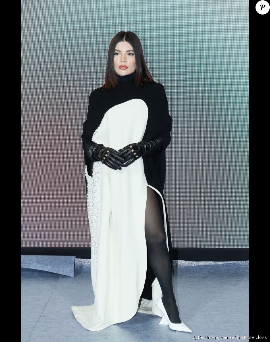 Gessica Kayane - People au défilé de mode Haute-Couture "Stéphane Rolland" au Théâtre de Chaillot lors de la fashion week à Paris. Le 24 janvier 2023 © Veeren-Christophe Clovis / Bestimage