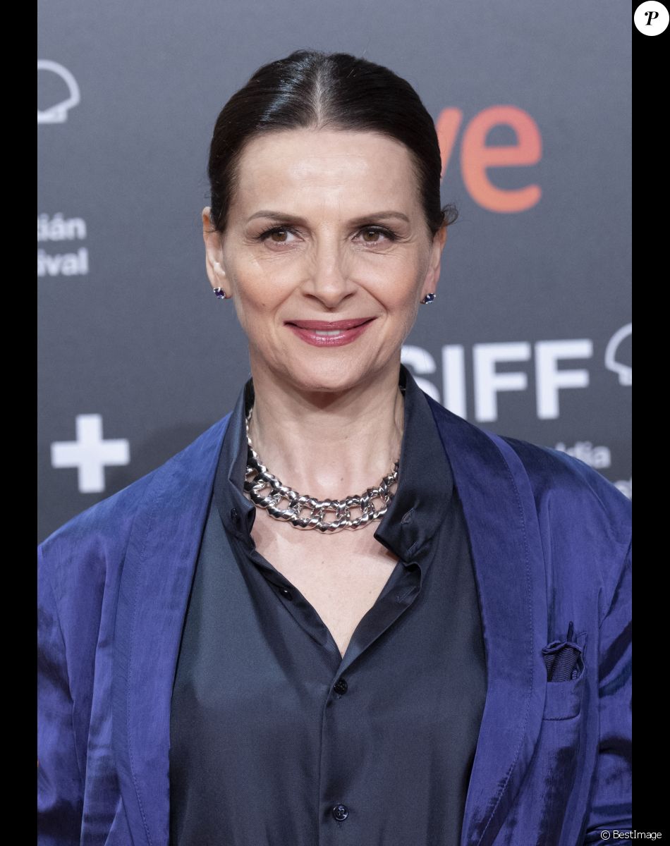 Juliette Binoche - Arrivées à la première du film "Le lycéen" lors du 70ème Festival International du film de San Sebastian (Saint-Sébastien), Espagne, le 19 septembre 2022.