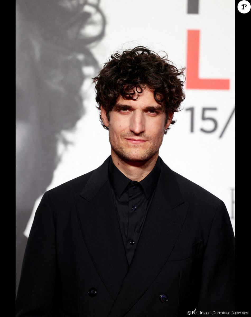 Louis Garrel - Photocall lors de la cérémonie d'ouverture de la 14ème édition du Festival Lumière 2022 à la Halle Tony Garnier à Lyon le 15 octobre 2022. © Domnique Jacovides / Bestimage