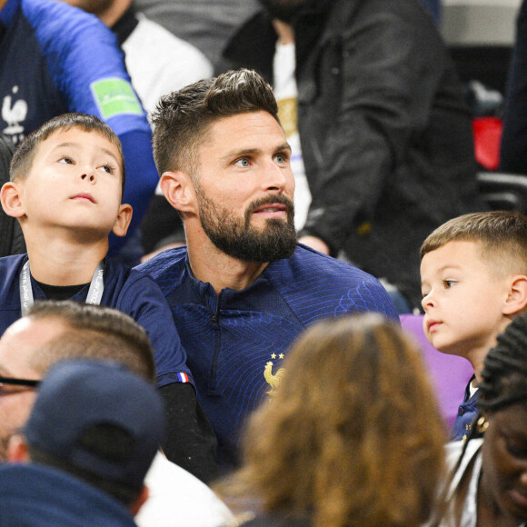 GIROUD Olivier (FRA) en famille avec sa femme Jennifer et leurs enfants - People et joueurs en famille dans les tribunes lors du match de demi-finale "France - Maroc" lors de la Coupe du Monde 2022 au Qatar (FIFA World Cup Qatar 2022). © JB Autissier / Panoramic / Bestimage