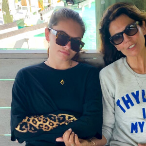 Exclusif - Thylane Blondeau et sa mère Véronika Loubry pendant leurs vacances en famille pour fêter les 18 ans de Thylane sur l'île de Staniel Cay, aux Bahamas, le 5 avril 2019. 