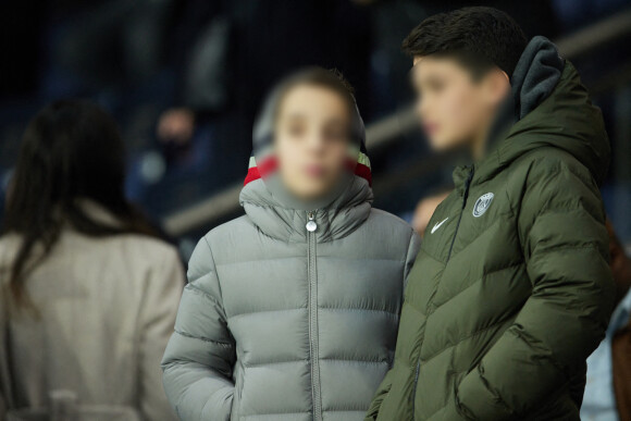 Solal Sarkozy - People en tribunes du match de Ligue 1 Uber Eats "PSG contre Reims" (1-1) au Parc des Princes à Paris le 29 janvier 2023.