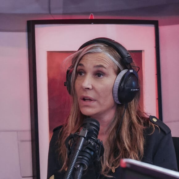 Exclusif - Zazie - Le Morning Sans Filtre sur Virgin Radio, animé par G.Genton, D.Leyre, F.Delettres, et diffusé en direct de 6h à 9h30 du lundi au vendredi (séquence enregistrée le 26/09/2022 pour la venue de Zazie) . Paris, le 26 septembre 2022 © Jack Tribeca / Bestimage 