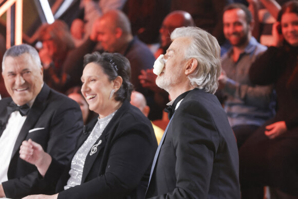 Exclusif - Jean-marie Bigard, Danielle Moreau, Gilles Verdez - Sur le plateau de l'émission TPMP (Touche Pas à Mon Poste) présentée en direct par C.Hanouna et diffusée sur C8 - Paris le 02/01/2023 - © Jack Tribeca / Bestimage 