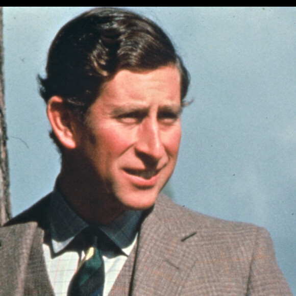 Le prince Charles en 1978 avec son chien à Balmoral