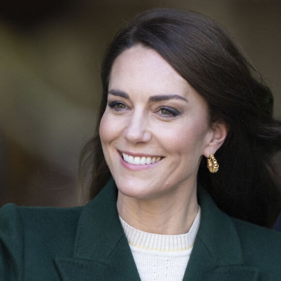 Catherine (Kate) Middleton, princesse de Galles, arrive au complexe de marché Kirkgate sur Vicar Lane à Leeds, West Yorkshire, Royaume Uni, le 31 janvier 2023, où elle rencontre des vendeurs et des membres du public pour le lancement de la campagne Shaping Us qui sensibilise à l'importance unique de la petite enfance. 