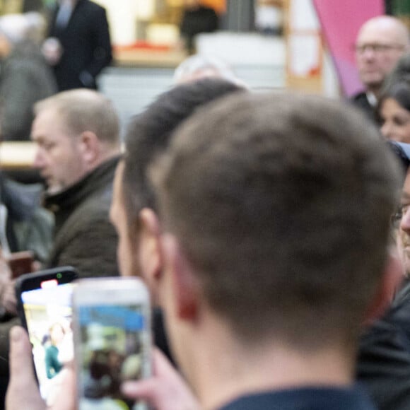 Catherine (Kate) Middleton, princesse de Galles, arrive au complexe de marché Kirkgate sur Vicar Lane à Leeds, West Yorkshire, Royaume Uni, le 31 janvier 2023, où elle rencontre des vendeurs et des membres du public pour le lancement de la campagne Shaping Us qui sensibilise à l'importance unique de la petite enfance. 