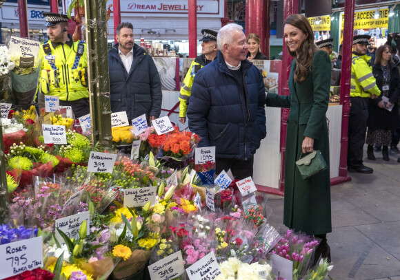 Catherine (Kate) Middleton, princesse de Galles, au complexe de marché Kirkgate sur Vicar Lane à Leeds, West Yorkshire, Royaume Uni, le 31 janvier 2023, où elle rencontre des vendeurs et des membres du public pour le lancement de la campagne Shaping Us qui sensibilise à l'importance unique de la petite enfance. 