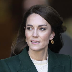 Catherine (Kate) Middleton, princesse de Galles, arrive au complexe de marché Kirkgate sur Vicar Lane à Leeds, West Yorkshire, Royaume Uni, le 31 janvier 2023, où elle rencontre des vendeurs et des membres du public pour le lancement de la campagne Shaping Us qui sensibilise à l'importance unique de la petite enfance. 