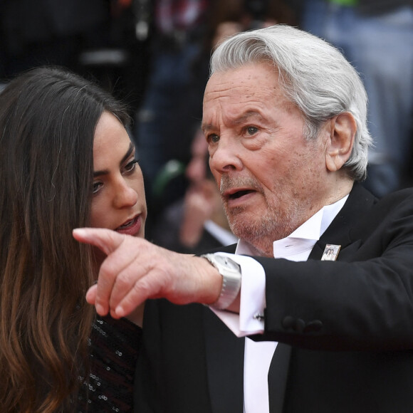 Alain Delon et sa fille Anouchka Delon - Montée des marches du film "A Hidden Life" lors du 72ème Festival International du Film de Cannes, le 19 mai 2019.