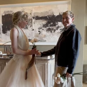 Ellen DeGeneres et sa femme Portia De Rossi renouvellent leurs voeux de mariage lors des 50 ans de Portia à Los Angeles.