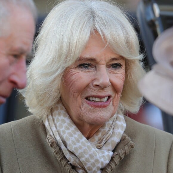 Le roi Charles III d'Angleterre et Camilla Parker Bowles, reine consort d'Angleterre, visitent l'hôtel de ville de Bolton à Bolton Greater Manchester, Royaume Uni, le 20 janvier 2023. 