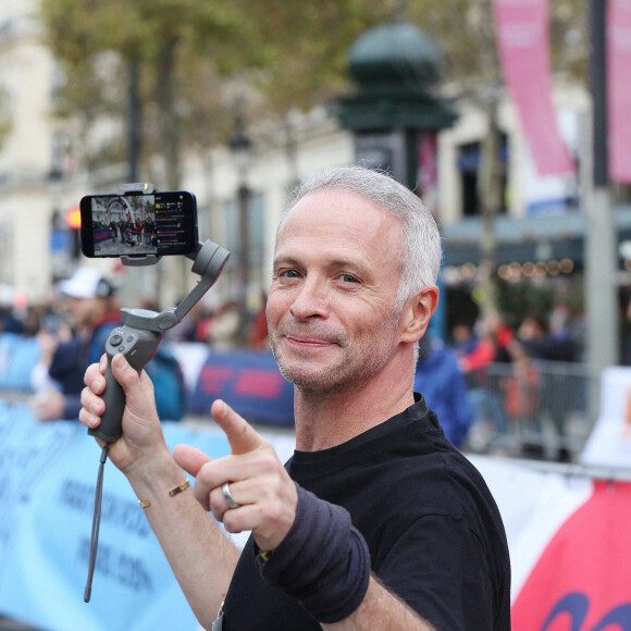 Samuel Etienne - People au "Marathon Pour Tous", épreuve grand-public des Jeux Olympiques de Paris 2024 sur les Champs-Elysées à Paris le 31 octobre 2021. © Panoramic/Bestimage