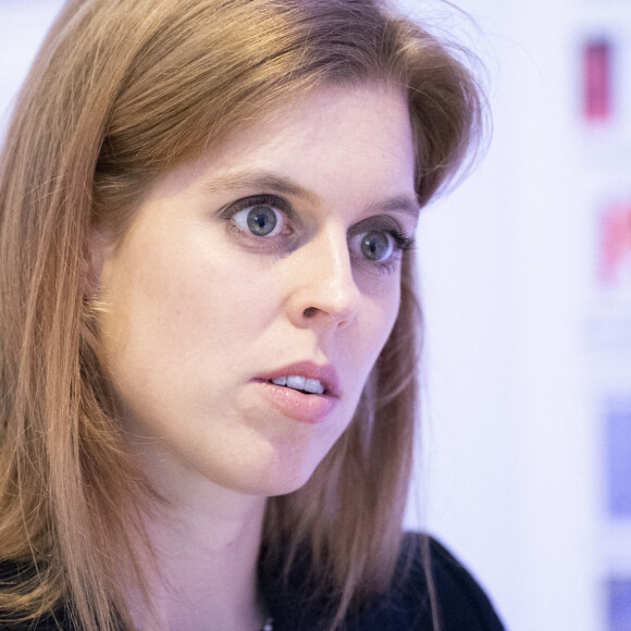 La princesse Béatrice d'York visite le laboratoire de recherche du Centre de biologie cellulaire et de recherche cutanée, Blizard Institure de l'université Queen Mary à Londres, le 7 février 2023. Elle serait pressentie pour être nommée à la tête de l'association "The British Skin Foundation".