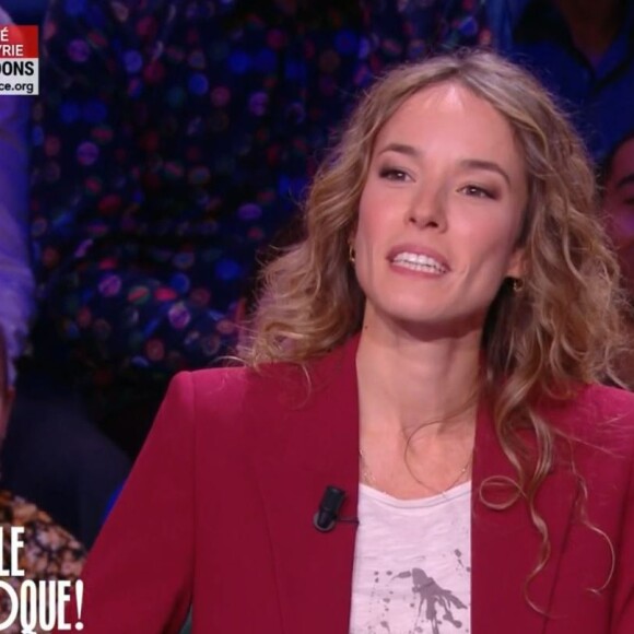 Elodie Fontan dans "Quelle époque!" sur France 2 le 11 février 2023.