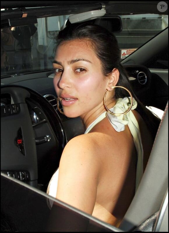 Kim Kardashian sans maquillage ? On la préfère ainsi !