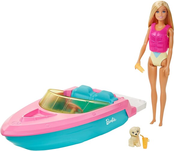 Votre enfant va pouvoir imagine mille et unes histoires sur l'eau avec ce bateau Barbie