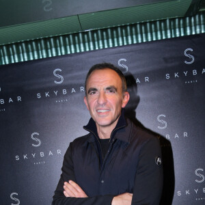 Exclusif - Nikos Aliagas à la Winter Party au rooftop Skybar Paris à l'hôtel Pullman Montparnasse à Paris le 6 décembre 2022. © Rachid Bellak / Bestimage 