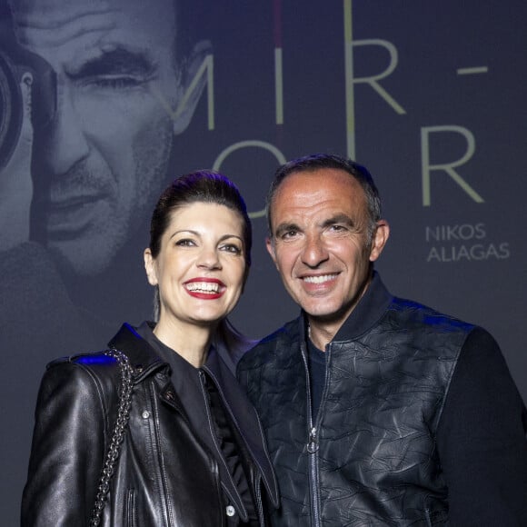 Exclusif - Nikos Aliagas et sa femme Tina Grigoriou - Vernissage de l'exposition photographique de Nikos Aliagas "Regards Miroirs" à la Seine Musicale à Boulogne-Billancourt le 14 avril 2022. © Cyril Moreau/Bestimage 