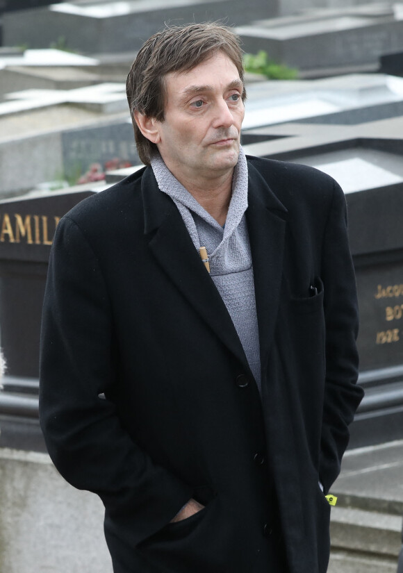 Pierre Palmade lors des obsèques de Véronique Colucci au cimetière communal de Montrouge, le 12 avril 2018.
