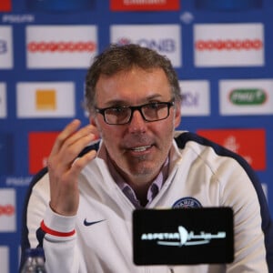 Info - Laurent Blanc devient le nouvel entraineur de l'Olympique Lyonnais - Conférence de presse de Laurent Blanc à propos du départ de Zlatan Ibrahimovic de l'équipe du PSG au Camp des Loges à Saint-Germain en Laye le 13 mai 2016. © Marc Ausset Lacroix / Bestimage