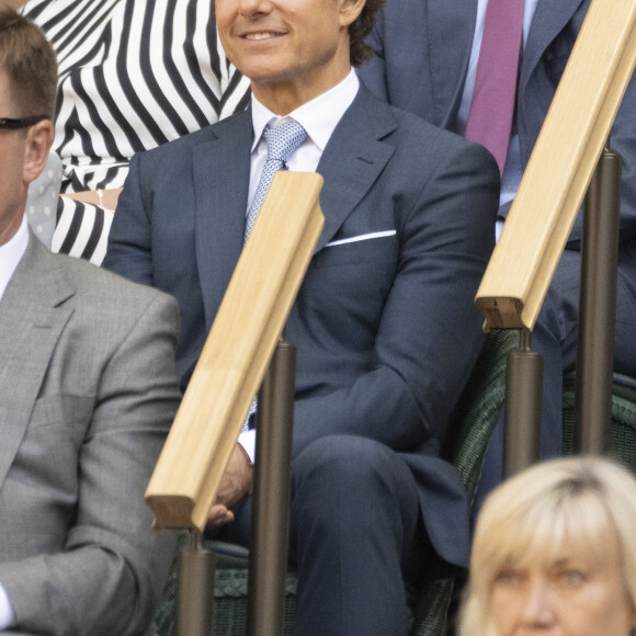 Tom Cruise dans les tribunes lors de la finale dame du tournoi de Wimbledon au All England Lawn Tennis and Croquet Club à Londres, Royaume Uni, le 9 juillet 2022. © Ray Tang/Zuma Press/Bestimage 