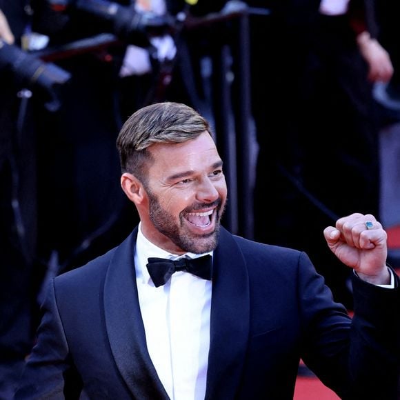 Ses fans ont dû être ravis de voir une très rare photo de son fils sur son compte Instagram.
Ricky Martin - Montée des marches du film " Elvis " lors du 75ème Festival International du Film de Cannes. Le 25 mai 2022 © Dominique Jacovides / Bestimage