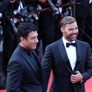 Jwan Yosef et son mari Ricky Martin - Montée des marches du film " Elvis " lors du 75ème Festival International du Film de Cannes. Le 25 mai 2022 © Dominique Jacovides / Bestimage 