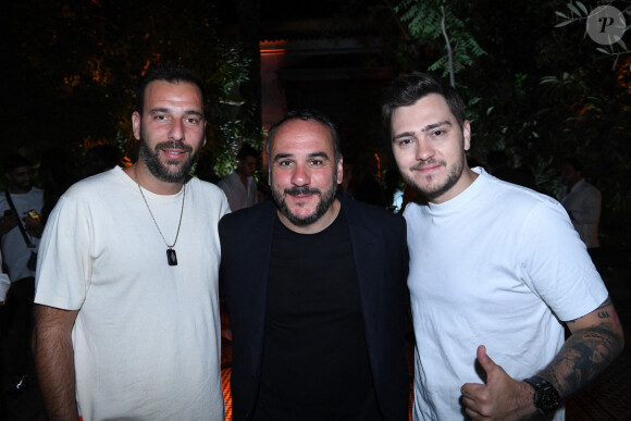 Exclusif - L'artiste YouNs, François-Xavier Demaison et Jeff Panacloc à l'after-party de la soirée du grand gala du "Marrakech du Rire 2022" pour la 10ème édition à l'hôtel Selman de Marrakech, Maroc, le 18 juin 2022. © Rachid Bellak/Bestimage 