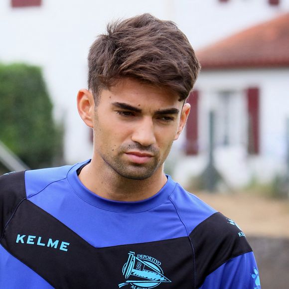 Enzo Zidane, fils de Zinedine Zidane et joueur de football professionel, participe à son premier match officiel avec son nouveau club Espagnol le "Deportivo Alaves" en amical contre le club Français TFC, Toulouse Football Club, à Saint Jean de Luz le 19 Juillet 2017. © Patrick Bernard-Christophe de Prada/ Bestimage
