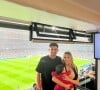 Depuis, Enzo Zidane et sa femme, Karen Goncalves, sont les parents les plus heureux et ils n'hésitent pas à gâter leur fille.
Enzo Zidane emmène sa fille Sia voir un match du Real Madrid pour la première fois.