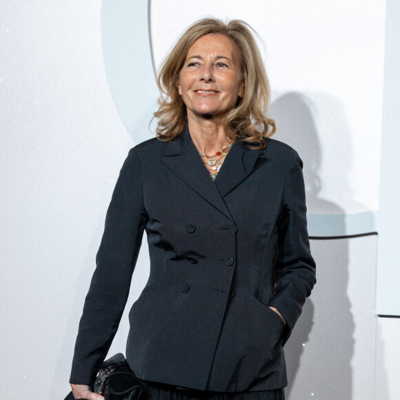 Vanessa Paradis, Claire Chazal, Clara Luciani... Du beau monde en hommage à Patrick Dupond
Claire Chazal - Soirée de gala en hommage à Patrick Dupond à l'Opéra de Paris le 21 février 2023. Il a marqué une génération de danseurs. Patrick Dupond, l'enfant terrible de l'Opéra de Paris, sa virtuosité brute sur scène et son caractère rebelle, ont marqué l'histoire récente de la danse. L'ancienne étoile et directeur de la danse est décédé le 5 mars 2021 à l'âge de 61 ans, à l'issue d'un cancer foudroyant. La maison qui l'a fait connaître lui rend un hommage exceptionnel, à travers trois soirées qui donneront à voir plusieurs de ses rôles emblématiques, dansés par les talents de la compagnie d'aujourd'hui. © Olivier Borde/Bestimage 