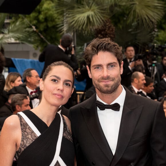 Info - Michel Leeb bientôt grand-père pour la deuxième fois, sa fille cadette Elsa est enceinte d'un petit garçon - Elsa Leeb et son frère Tom - Montée des marches du film "Douleur et Gloire" lors du 72ème Festival International du Film de Cannes. Le 17 mai 2019 © Jacovides-Moreau / Bestimage 