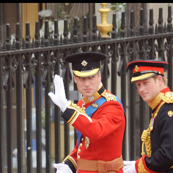 A l'époque, il est séparé de Chelsy Davy, celle avec qui il se serait pourtant bien vu finir sa vie
Le prince William et le prince Harry - Soirée du mariage de Kate Middleton et du prince William à l'abbaye de Westminster le 29 avril 2011