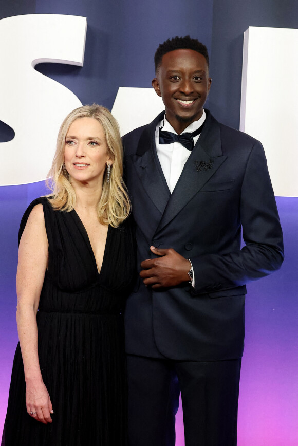 Léa Drucker (robe Chloé, chaussures Louboutin, bijoux Boucheron) et Ahmed Sylla au photocall de la 48ème cérémonie des César à l'Olympia à Paris le 24 février 2023 © Dominique Jacovides / Olivier Borde / Bestimage 