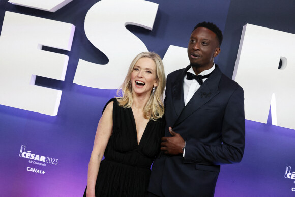 Léa Drucker (robe Chloé, chaussures Louboutin, bijoux Boucheron) et Ahmed Sylla au photocall de la 48ème cérémonie des César à l'Olympia à Paris le 24 février 2023 © Dominique Jacovides / Olivier Borde / Bestimage 