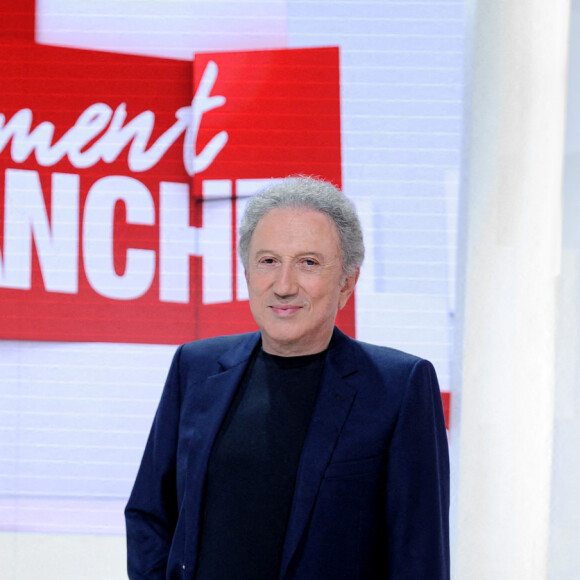 Son retour à l'antenne prévu pour le mois de mars a donc été repoussé pour laisser le temps à Michel Drucker de se reposer.
Exclusif - Michel Drucker - Enregistrement de l'émission "Vivement dimanche" au studio Gabriel, présentée par M.Drucker, diffusée sur France 3 le 4 septembre 2022. © Guillaume Gaffiot / Bestimage 