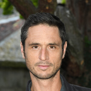 Jérémie Elkaïm - Photocall du film "Ils sont vivants" lors du 14ème Festival du Film Francophone d'Angoulême. Le 28 août 2021 © Coadic Guirec / Bestimage