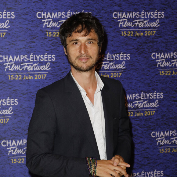 Jérémie Elkaïm lors du photocall pour l'ouverture du 6ème "Champs Elysées Film Festival" à Paris, le 15 juin 2017. © Marc Ausset-Lacroix/Bestimage 
