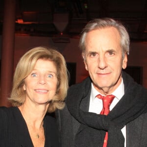 Bernard de La Villardière et sa femme Anne - 28ème Gala de l'Espoir au profit de la Ligue contre le cancer au théâtre des Champs-Elysées à Paris le 29 Novembre 2022. © Philippe Baldini/ Bestimage