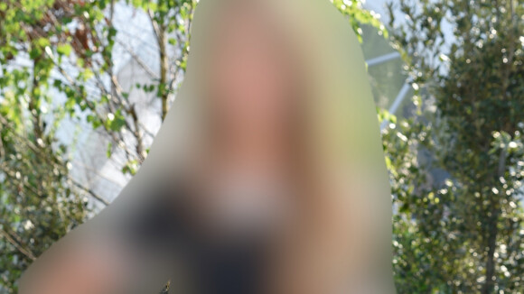 "Cette maladie ne m'aura pas !" : Une miss météo de BFMTV, enceinte et atteinte d'un cancer, se dévoile en body moulant