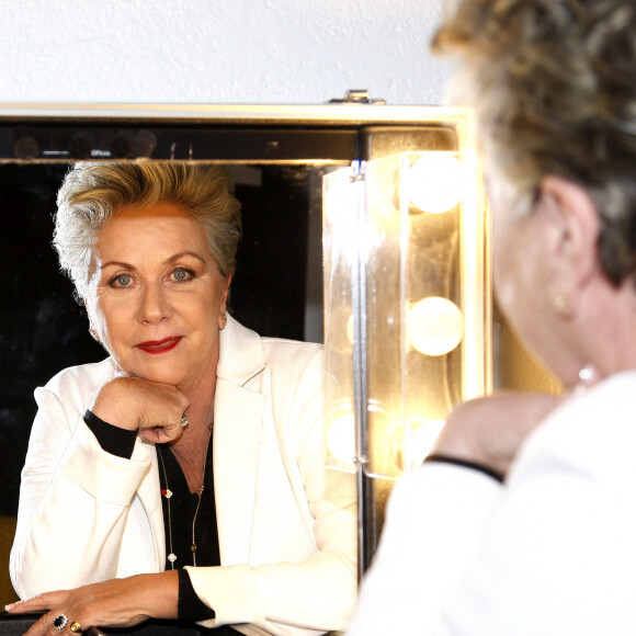 Ce vendredi 3 mars 2023, pour la première fois, elle a dévoilé le visage de son aîné sur son compte Instagram.
Exclusif - Rendez-vous avec Françoise Laborde à Paris le 21 octobre 2019. © Cédric Perrin/Bestimage