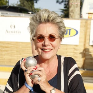 Pour l'heure, on ne sait presque rien du second fils de la journaliste.
Françoise Laborde - 7ème édition du Trophée de la Pétanque Gastronomique au Paris Yacht Marina à Paris le 27 juin 2019. © Christophe Aubert via Bestimage