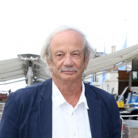 Patrick Chesnais approche de la barre des 80 ans mais reste en pleine forme
Patrick Chesnais - Photocall de la série "Mon Ange" lors du Festival de la Fiction de La Rochelle. © Jean-Marc Lhomer / Bestimage 