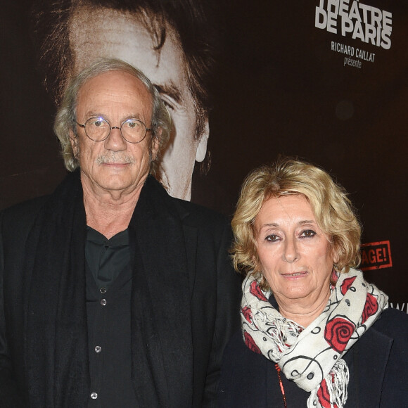 "Je ne suis pas un vieux monsieur bedonnant. [...] Je fais du sport, je bois une fois par semaine du très bon vin, je fais attention... Et j'ai encore une libido, si c'est ce que vous voulez savoir."
Exclusif - Patrick Chesnais et sa femme Josiane Stoléru - Célébrités à la repésentation "An Evening With Al Pacino" au théâtre de Paris à Paris, France, le 22 octobre 2018. © Coadic Guirec/Bestimage 