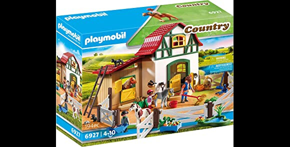 Les enfants vont pouvoir s'occuper de leur poney avec ce jeu Playmobil Country Poney Club
