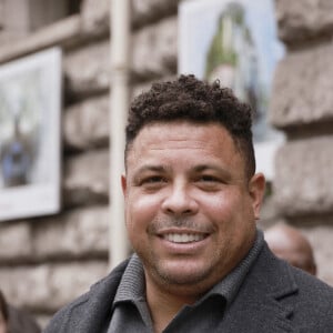 Le footballeur Ronaldo - Arrivées au défilé de mode prêt-à-porter automne-hiver 2023/2024 "Hermes" à la Garde Républicaine lors de la Fashion Week de Paris. Le 4 mars 2023 © Christophe Aubert via Bestimage 