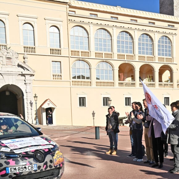 La princesse Stéphanie de Monaco, accompagnée de Dominique Serra, fondatrice et organisatrice du rallye, mais aussi de la ministre de l'économie et des finances du Maroc Nadia Fettah Alaoui et du parrain de coeurde la course, Jean Marc Généreux, a donné le départ de la 32ème édition du Rallye des Gazelles "Rallye Aïcha des e-gazelles" sur la place du palais princier à Monaco, le 4 mars 2023 avant le départ de l'ensemble des équipages à Nice. © Bruno Bebert/Bestimage